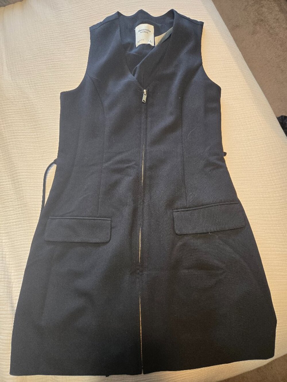 Abercrombie v neck dress, NWT